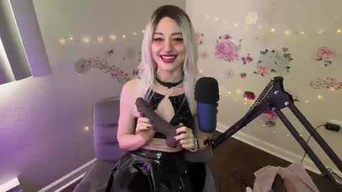 Starr online show from July 15, 7:41 pm