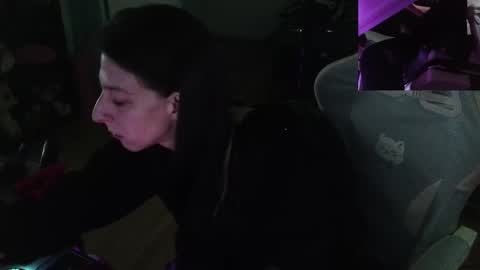 Snapshot of princesstyff chatting on September 16, 11:44 am Tyff et Blast online show from September 16, 11:44 am