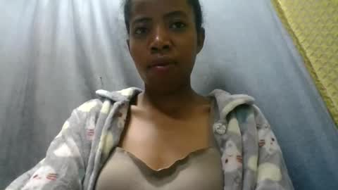 prisca880319 online show from May 30, 8:00 am