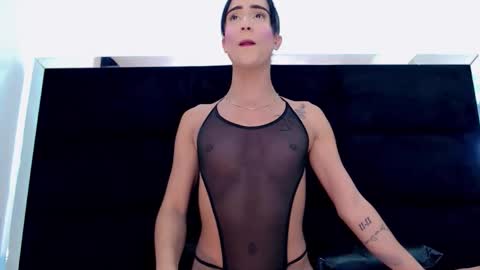 priscilarainbow online show from April 24, 7:49 pm