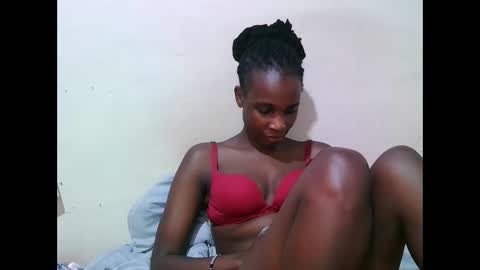 pritty_amber online show from May 23, 2:39 am