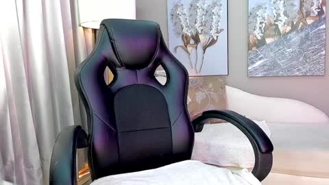 Priya Rose online show from January 16, 8:57 pm