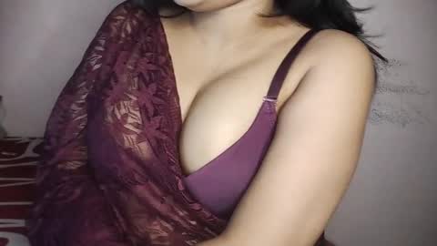 priyu_ online show from November 26, 5:14 pm