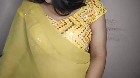 priyu_ online show from December 1, 3:06 pm