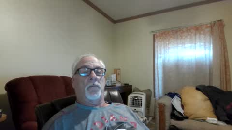 prlbob77 online show from October 17, 10:34 pm