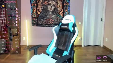 Di online show from December 14, 2:00 pm