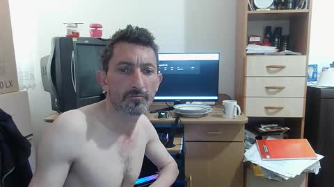 Mariusz online show from April 19, 8:35 am