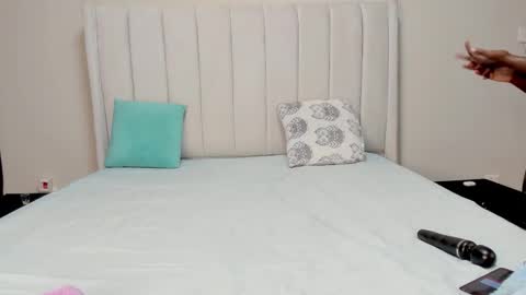 Snapshot of proudafricaka chatting on December 15, 3:33 am proudafricaka online show from December 15, 3:33 am