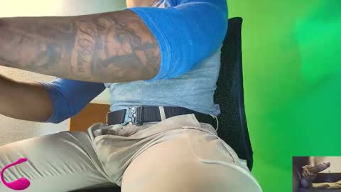 Snapshot of proudlyblack30 chatting on November 16, 3:28 pm sergeant. online show from November 16, 3:28 pm