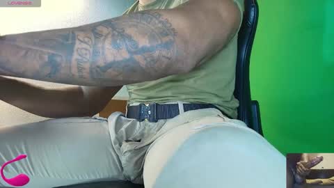 Snapshot of proudlyblack30 chatting on December 14, 8:20 am sergeant. online show from December 14, 8:20 am