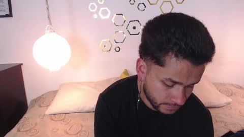 Adris  Juan online show from October 19, 1:50 am