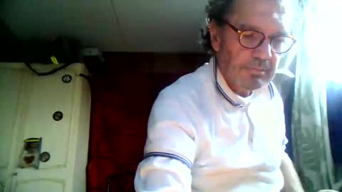 Snapshot of prozor6162 chatting on December 4, 10:02 am Prozor6162 online show from December 4, 10:02 am