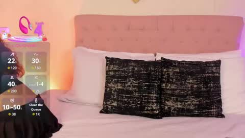 Pretty Moon online show from September 24, 12:08 pm