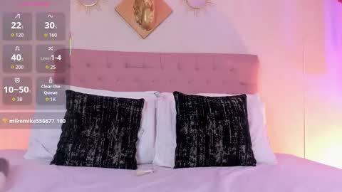 Pretty Moon online show from October 17, 12:19 pm