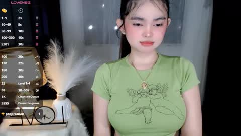 prtty abby03 on ig follow me love online show from December 17, 4:51 am