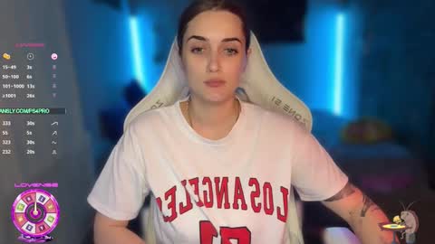 Queen of Pain online show from December 14, 12:05 am