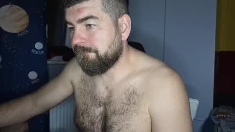 Snapshot of ptoku1985 chatting on October 6, 7:17 am ptoku1985 online show from October 6, 7:17 am