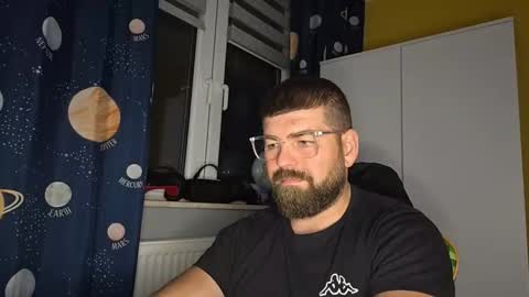 Snapshot of ptoku1985 chatting on October 7, 10:01 am ptoku1985 online show from October 7, 10:01 am