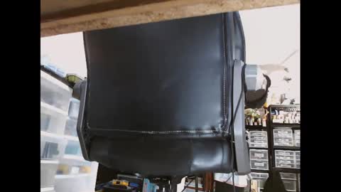 Snapshot of pudgy75 chatting on November 11, 6:46 am pudgy online show from November 11, 6:46 am