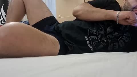 Snapshot of pulpdiction2 chatting on February 3, 8:24 am Pulp online show from February 3, 8:24 am