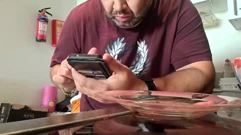 Snapshot of pulpdiction2 chatting on September 16, 7:53 am Pulp online show from September 16, 7:53 am