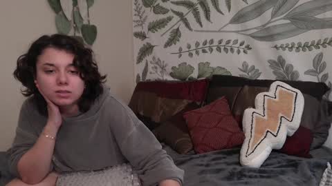 emmy online show from December 28, 10:13 pm