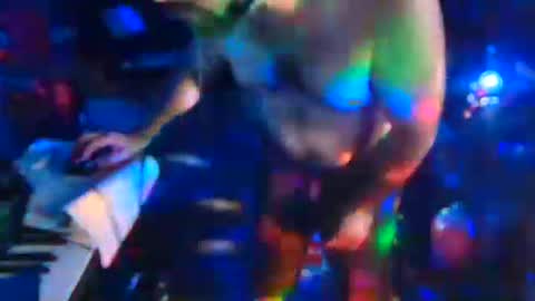 punkrunr083 online show from September 19, 8:49 am