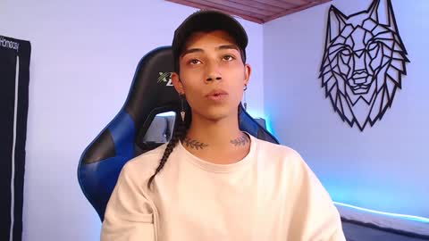 Cris online show from December 4, 5:44 pm