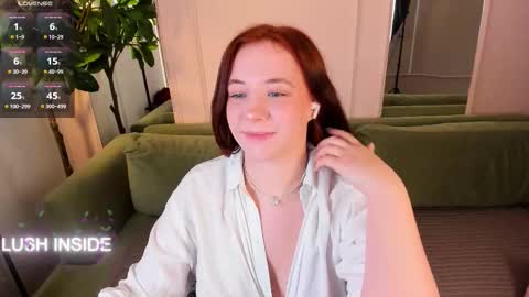 Snapshot of pure_flower_alison chatting on February 11, 2:00 pm Alison online show from February 11, 2:00 pm