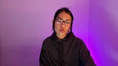 Snapshot of purepleasure25 chatting on February 24, 5:38 am purepleasure25 online show from February 24, 5:38 am