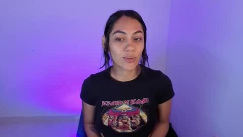 Snapshot of purepleasure25 chatting on February 24, 7:01 pm purepleasure25 online show from February 24, 7:01 pm