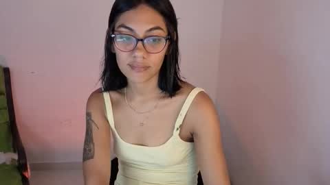 Snapshot of purepleasure25 chatting on February 25, 9:13 pm purepleasure25 online show from February 25, 9:13 pm