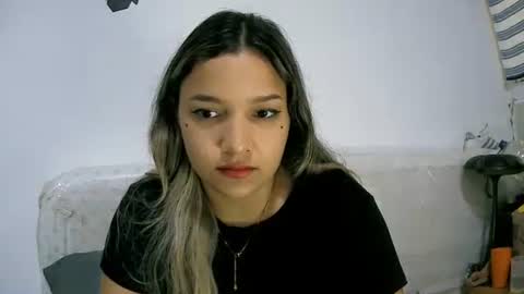 Lizzy online show from March 31, 8:09 pm