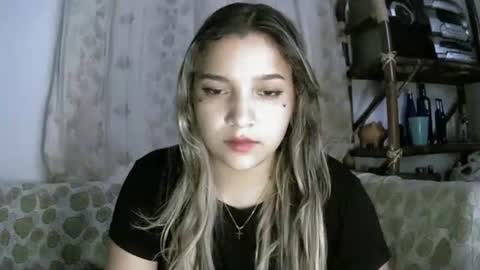 Lizzy online show from April 22, 6:49 am