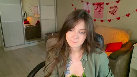 Bella online show from October 31, 5:41 am