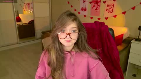 Bella online show from December 2, 5:35 am