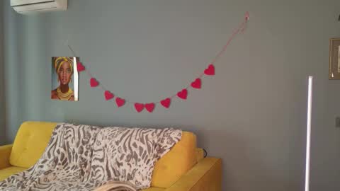 Bella online show from March 12, 5:46 am