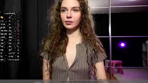 Snapshot of purple_baby chatting on December 14, 2:33 pm Sasha wait you here 6 of November. will celebrate my B- day online show from December 14, 2:33 pm