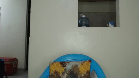 Snapshot of purple_hearts chatting on February 7, 2:04 am purple_hearts online show from February 7, 2:04 am