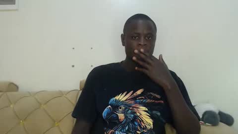 Snapshot of purple_hearts chatting on February 15, 5:48 am purple_hearts online show from February 15, 5:48 am