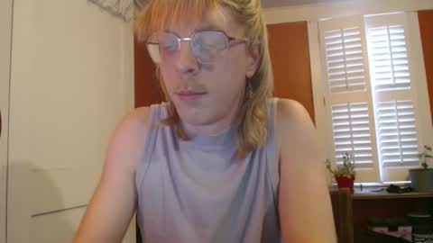 purpleicecream online show from February 26, 10:31 pm