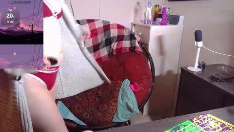 Snapshot of purplekushmama21 chatting on January 20, 12:18 pm Lil Kush online show from January 20, 12:18 pm