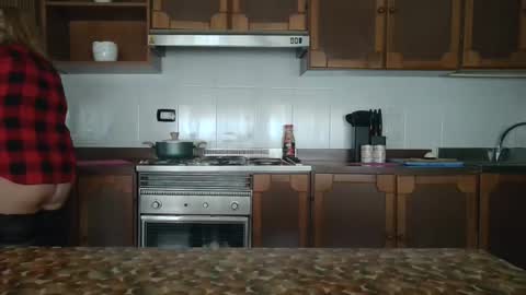 Mary online show from November 5, 8:36 am