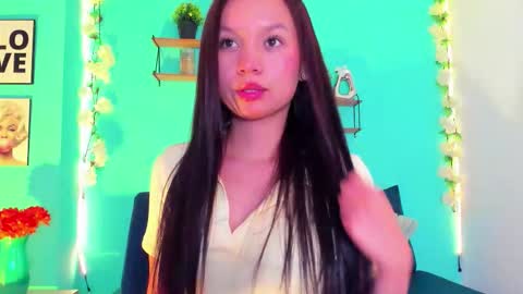 Snapshot of pussy_happy0 chatting on December 22, 3:20 pm pussy_happy0 online show from December 22, 3:20 pm