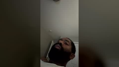 pussyeateredboy online show from June 16, 7:49 pm