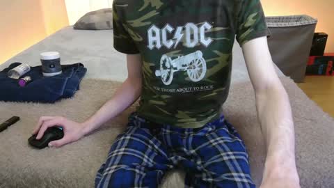 Snapshot of pussylover2182 chatting on December 24, 2:12 pm pussylover2182 online show from December 24, 2:12 pm