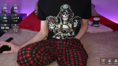 Snapshot of pussylover2182 chatting on January 19, 6:20 am pussylover2182 online show from January 19, 6:20 am