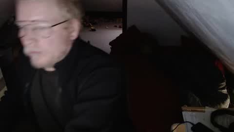 Snapshot of pussylovercb chatting on October 17, 8:28 am pussylovercb online show from October 17, 8:28 am