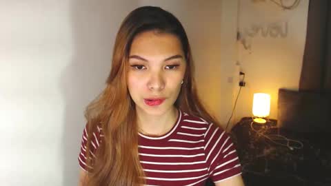 Snapshot of pussywetandwild chatting on December 10, 6:06 pm LHARA online show from December 10, 6:06 pm