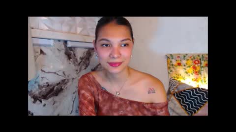 Snapshot of pussywetandwild chatting on April 12, 5:01 am LHARA online show from April 12, 5:01 am